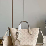 Side profile of structured refined women's handbag – women's everyday handbag