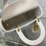 Front view of premium sleek women's handbag – women's everyday handbag