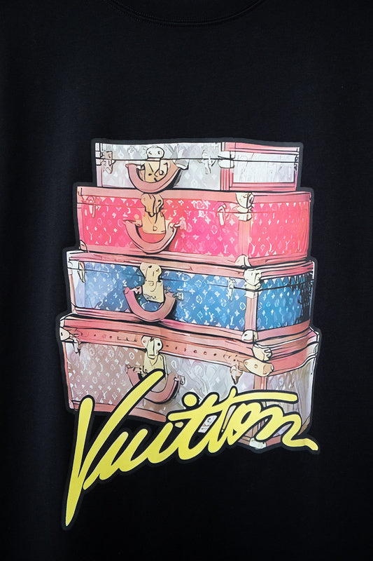 Full styled look of Louis Vuitton cotton t-shirt with relaxed-fit cut