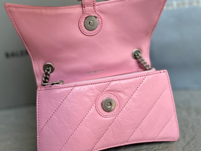 Zivas Charm Refined Everyday Style Statement Handbag (Modern Wardrobe Staple) – Interior View