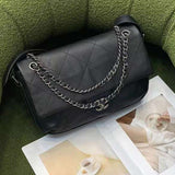  handbag, spacious everyday style, image 1
