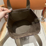  Refined shoulder bag front view 25