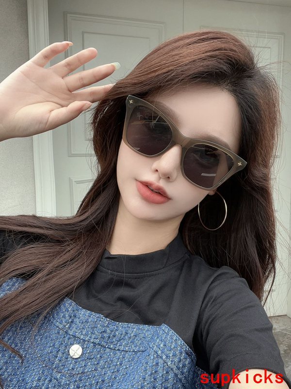 Front view of Louis Vuitton unisex sunglasses
