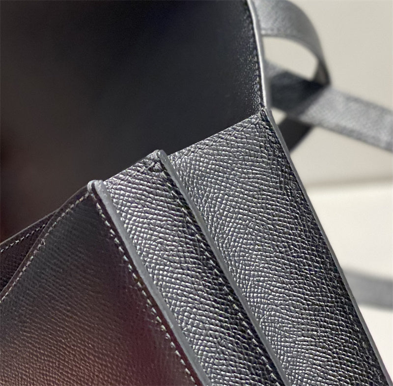 Interior view of streamlined premium bag