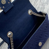 Ziva's Charm handbag – carry view (24cm*7cm*14.5cm)