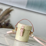  Tailored satchel front view