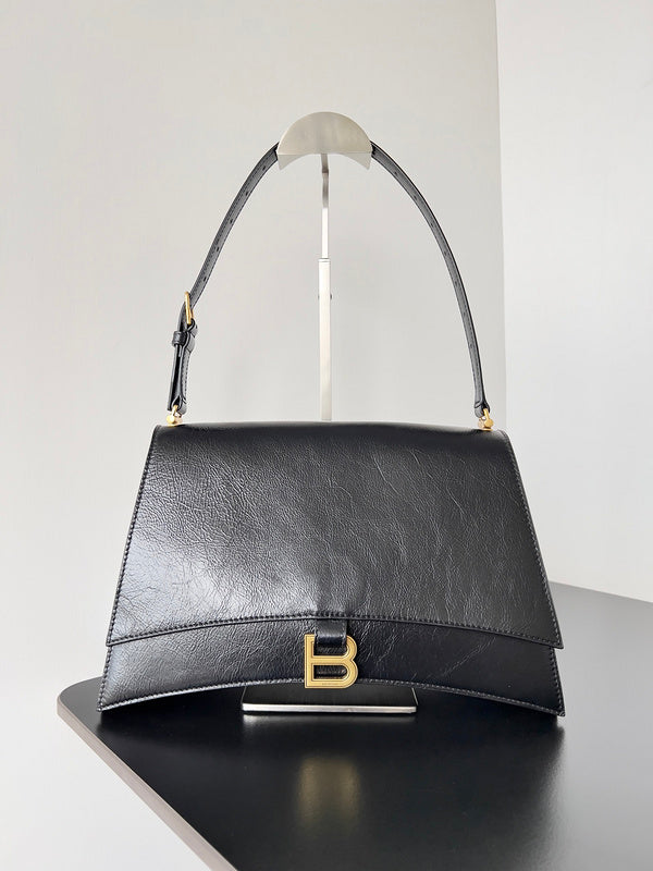 Zivas Charm Elevated Essentials Fashion Handbag (Elevated Accessory Essential) – Detail View