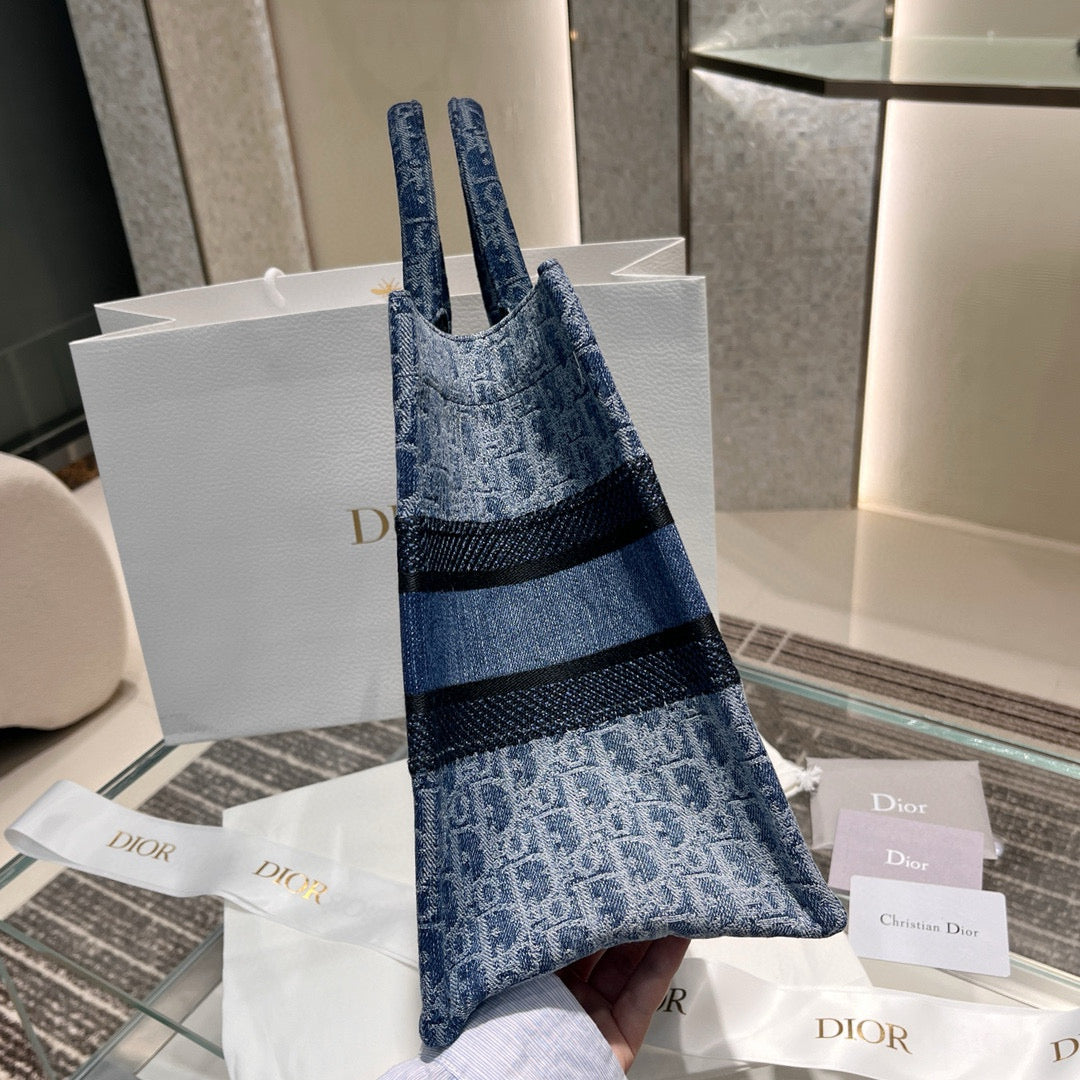 Christian Dior Medium Book Tote Bag – luxury designer book tote bag at Bellvora