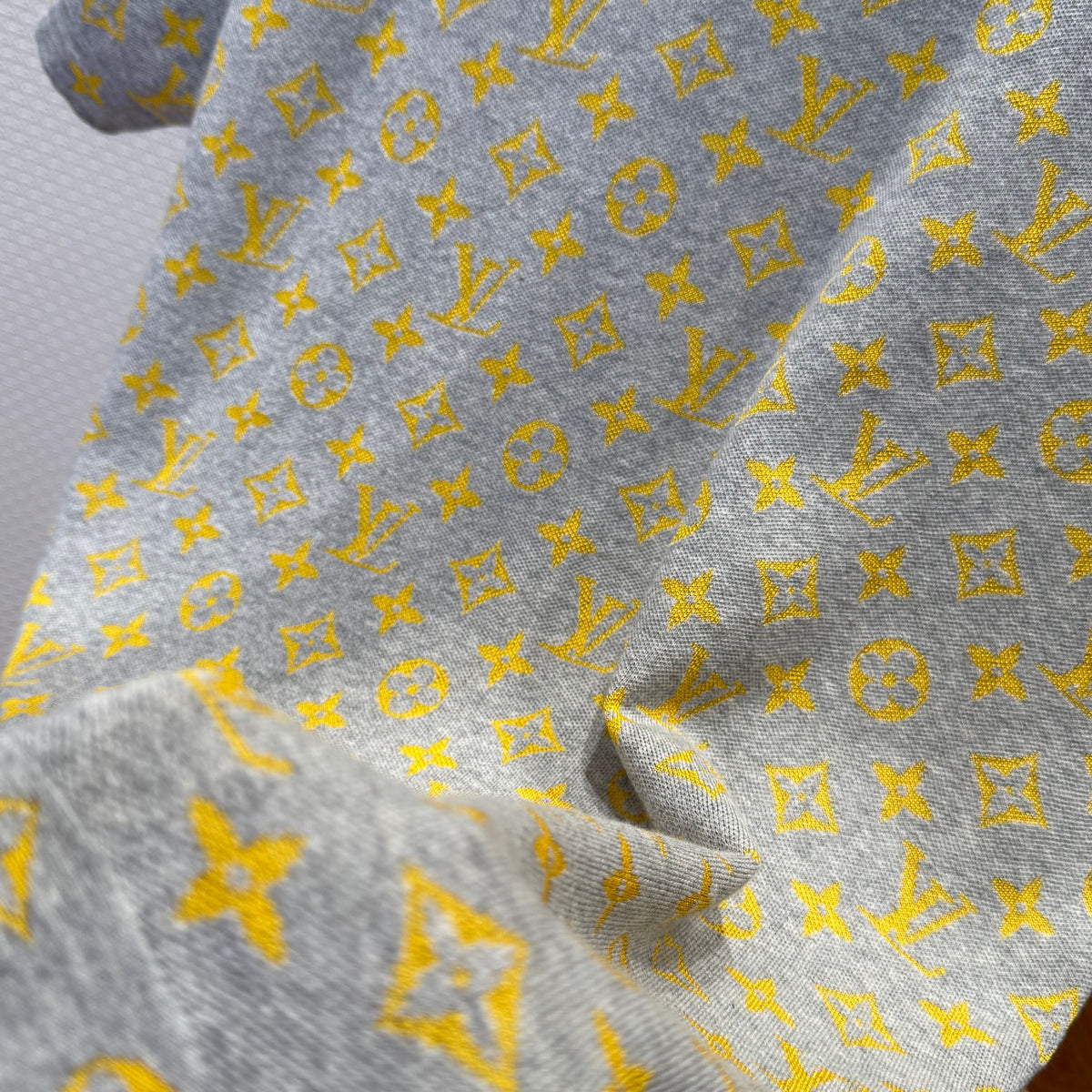 Louis Vuitton T-Shirts? Louis Vuitton Lou T-shirt Premium Designer Cotton T-Shirt