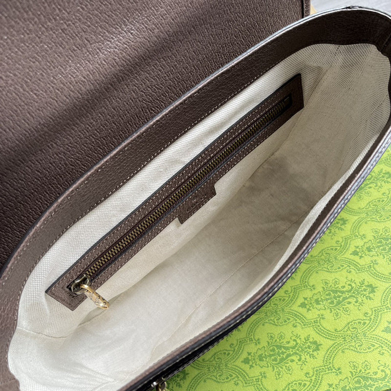 Side profile of chic statement women's handbag – women's everyday handbag