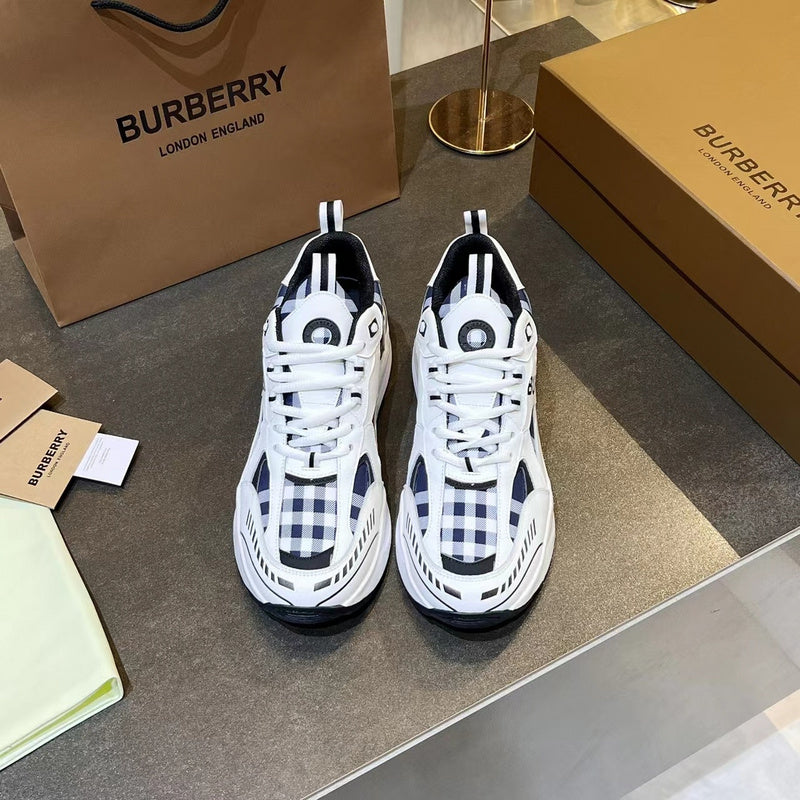 Burberry White Low-Top Sneakers - Heel Detail View