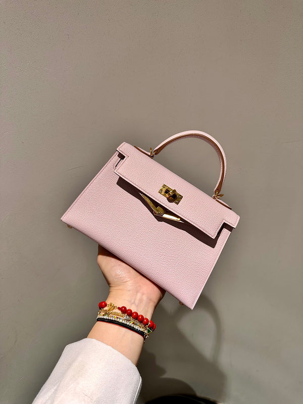 Interior view of sculpted premium bag