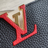  structured bag interior and compartment view 15