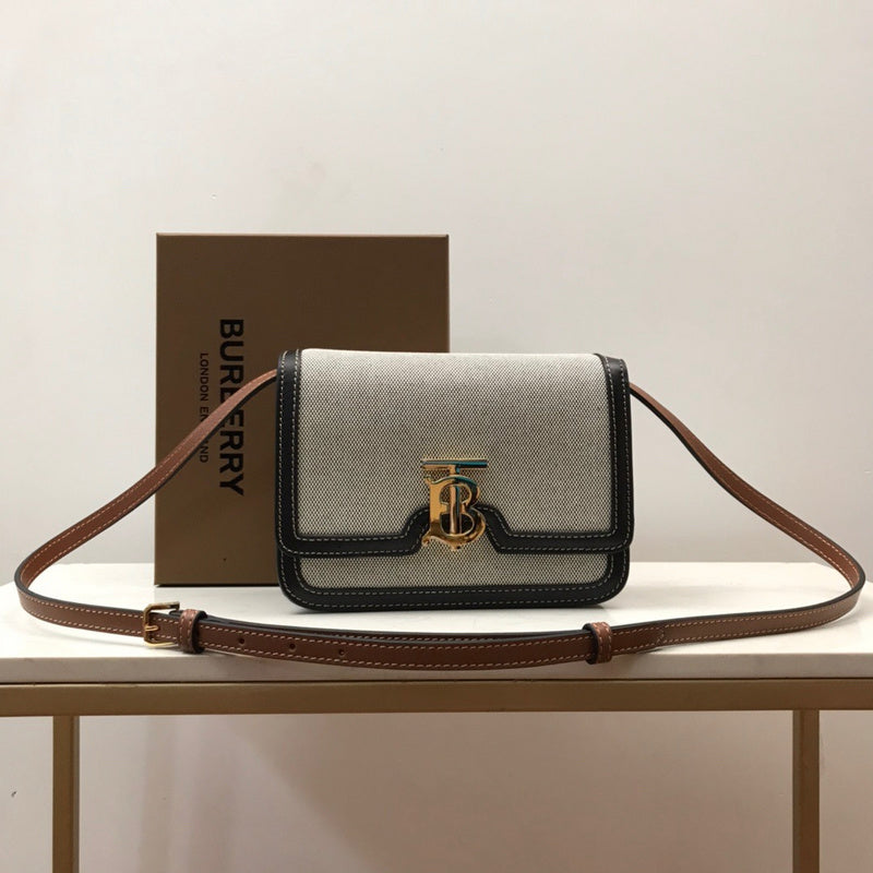 Ziva's Charm handbag – front view (one versatile size)