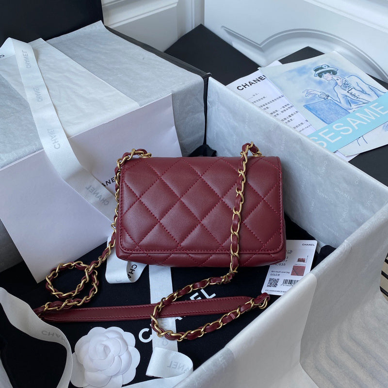 Zivas Charm Signature Style Fashion Handbag (Designer-Inspired Craftsmanship) – Detail View
