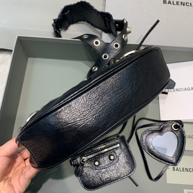 Timeless Premium PU Leather Handbag - Premium Craftsmanship Detailing | Women's Fashion Handbag #390 - hardware and detail close-up (image 5) of designer-inspired handbag