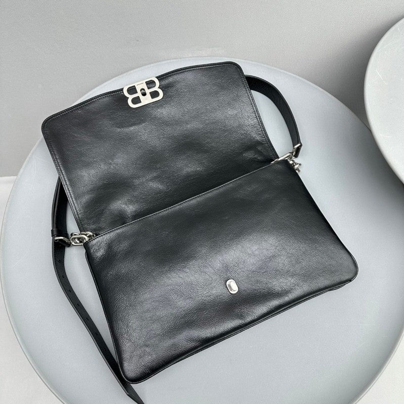 Zivas Charm Refined Everyday Style Fashion Handbag (Timeless Wardrobe Addition) – Styled Look