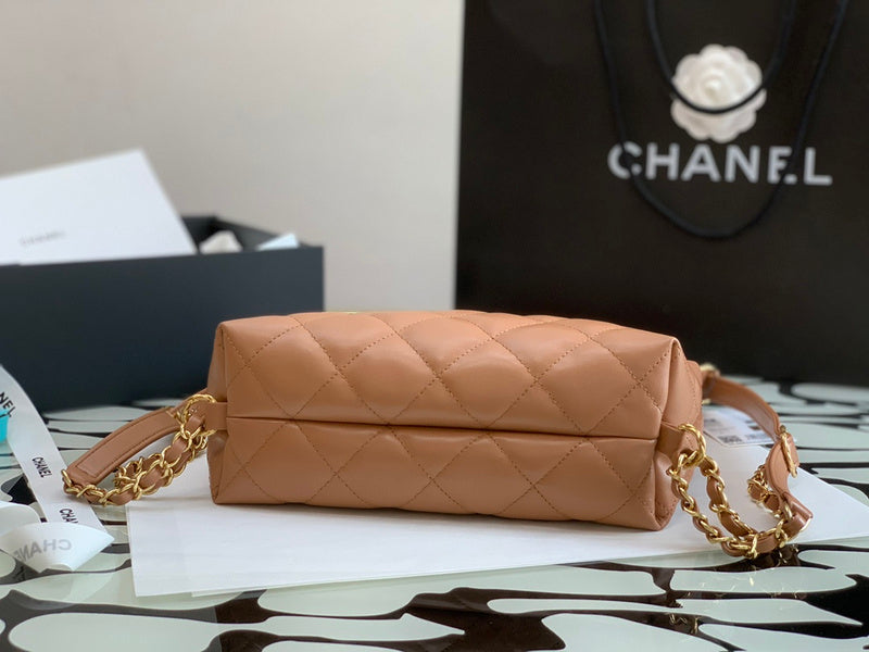 Zivas Charm Chic Craftsmanship Designer Handbag (Polished Everyday Piece) – Interior View