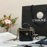  handbag, compact everyday style, image 2