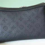  structured bag interior and compartment view 33