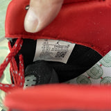 Nike Men's & Women's Premium Low-Top Trainers — Style 253 interior view