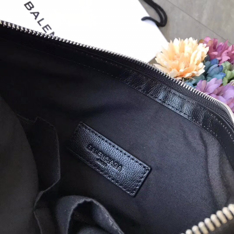 Timeless Vegan Leather Handbag - Understated Luxury Look | Women's Everyday Carry Handbag #1031 - hardware and detail close-up (image 5) of designer-inspired handbag