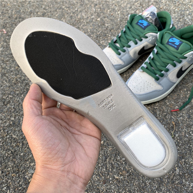 Nike Men's & Women's Luxury Fashion Trainers — Style 042 interior view