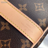 Styled lifestyle shot of everyday-luxe refined women's handbag – women's everyday handbag