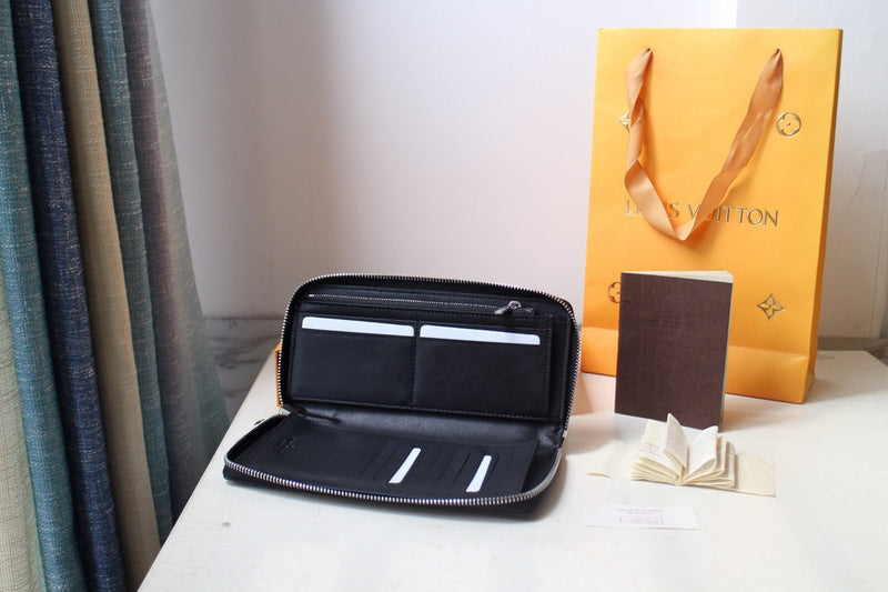 Styled lifestyle shot of elevated statement women's handbag – women's designer-style accessory
