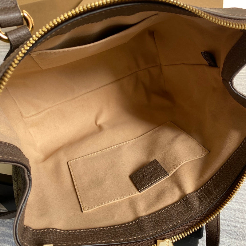 Side profile of signature everyday-luxe women's handbag – women's luxury handbag