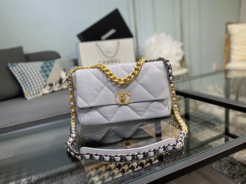 Zivas Charm Timeless Appeal Designer Handbag (Timeless Wardrobe Addition) – Front View