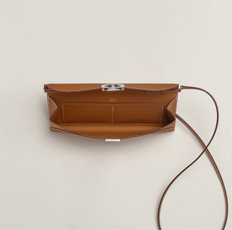Effortless bag shown from front angle