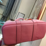  Essential everyday bag front view 7