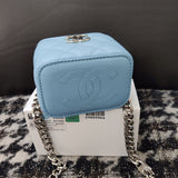  women's handbag, versatile design, view 4