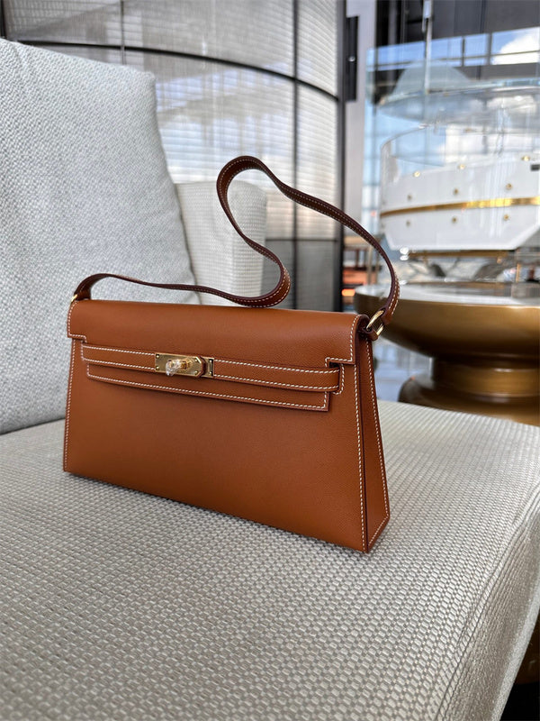  essential satchel styled with outfit 12