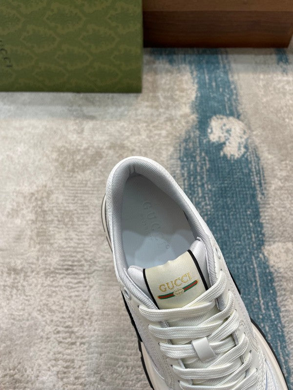 Gucci classic monochrome luxury sneakers view 4 cushioned comfort fit