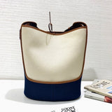 Ziva's Charm handbag – detail view (26cm*32cm*13.5cm)
