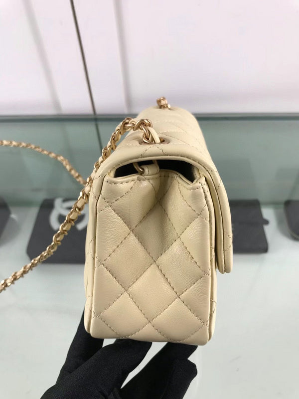 Zivas Charm Understated Luxury Fashion Handbag (Refined Practical Design) – Full Silhouette