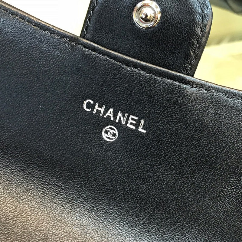 Zivas Charm Classic Sensibility Everyday Handbag (Timeless Wardrobe Addition) – Detail View
