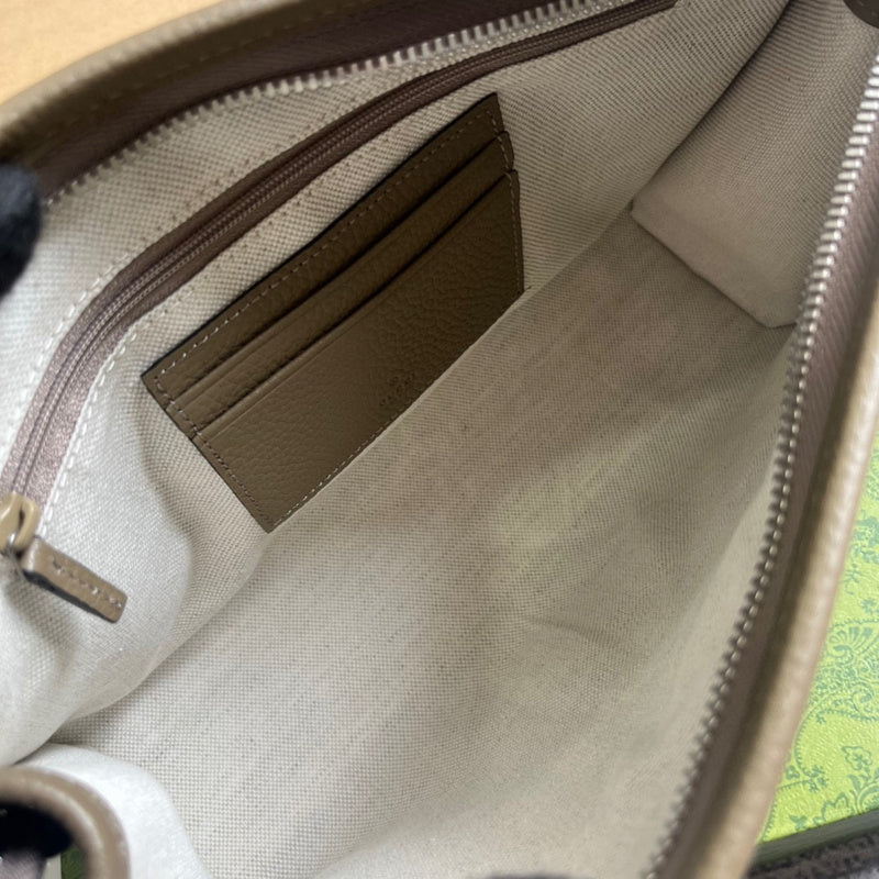 Interior view of modern structured women's handbag – women's everyday handbag