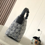 Ziva's Charm handbag – interior view (21cm*17cm*13cm)
