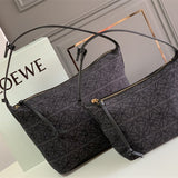 Ziva's Charm handbag – full view (21cm*17cm*12.5cm)