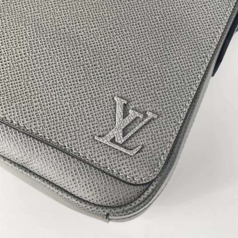Handle and strap detail of modern classic women's handbag – women's luxury accessory