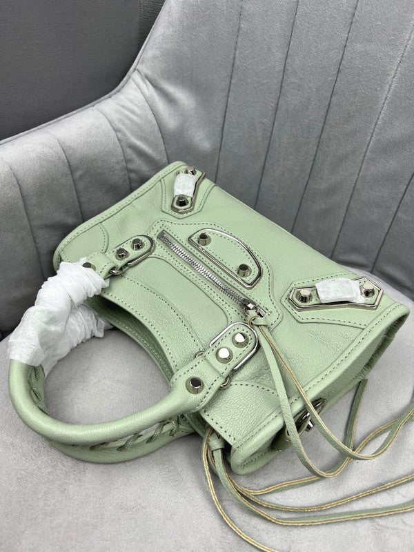 Zivas Charm Refined Everyday Style Statement Handbag (Refined Practical Design) – Interior View