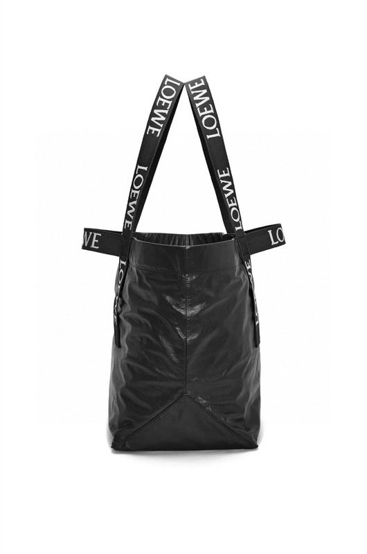 Ziva's Charm handbag – back view (50cm*31cm*20cm)