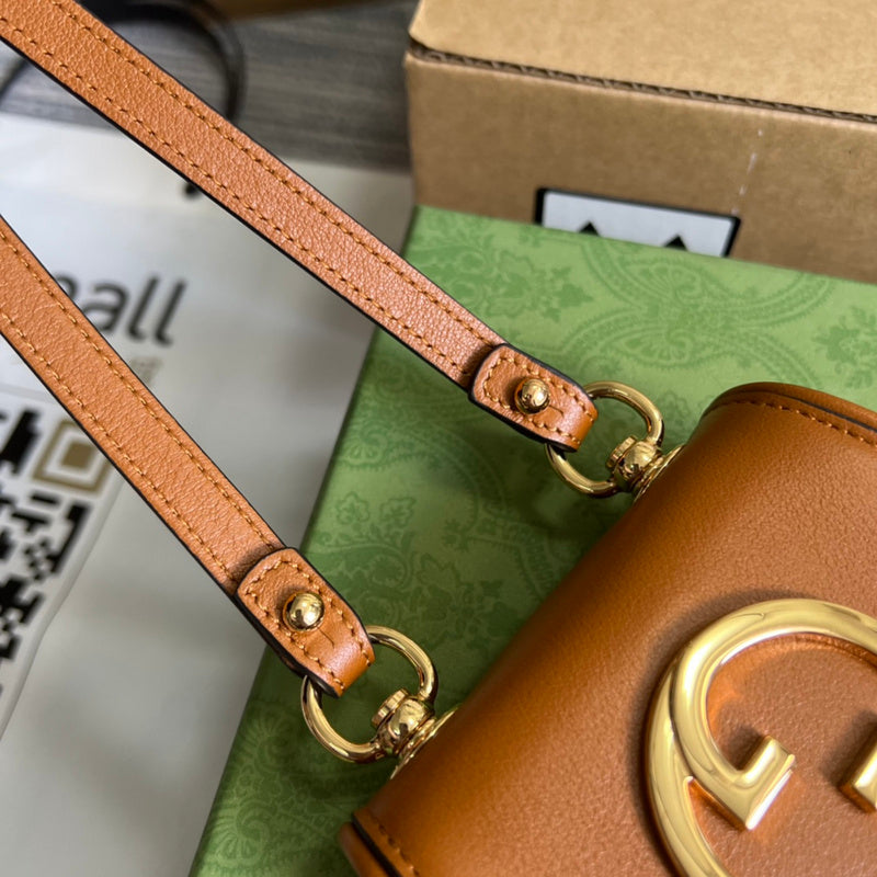 Handle and strap detail of modern sleek women's handbag – women's designer-style accessory