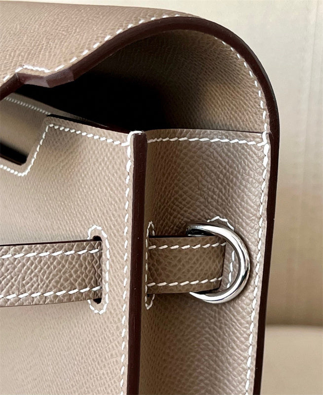  carryall bag close-up of hardware and finish 11