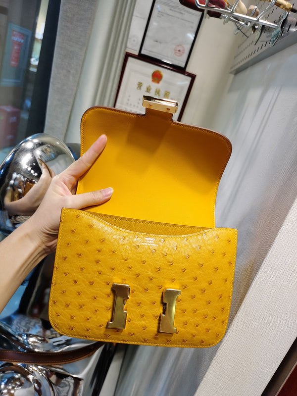 Considered bag women's premium everyday handbag