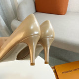 Louis Vuitton shoes front view designer style