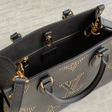  Sophisticated handbag carried on shoulder